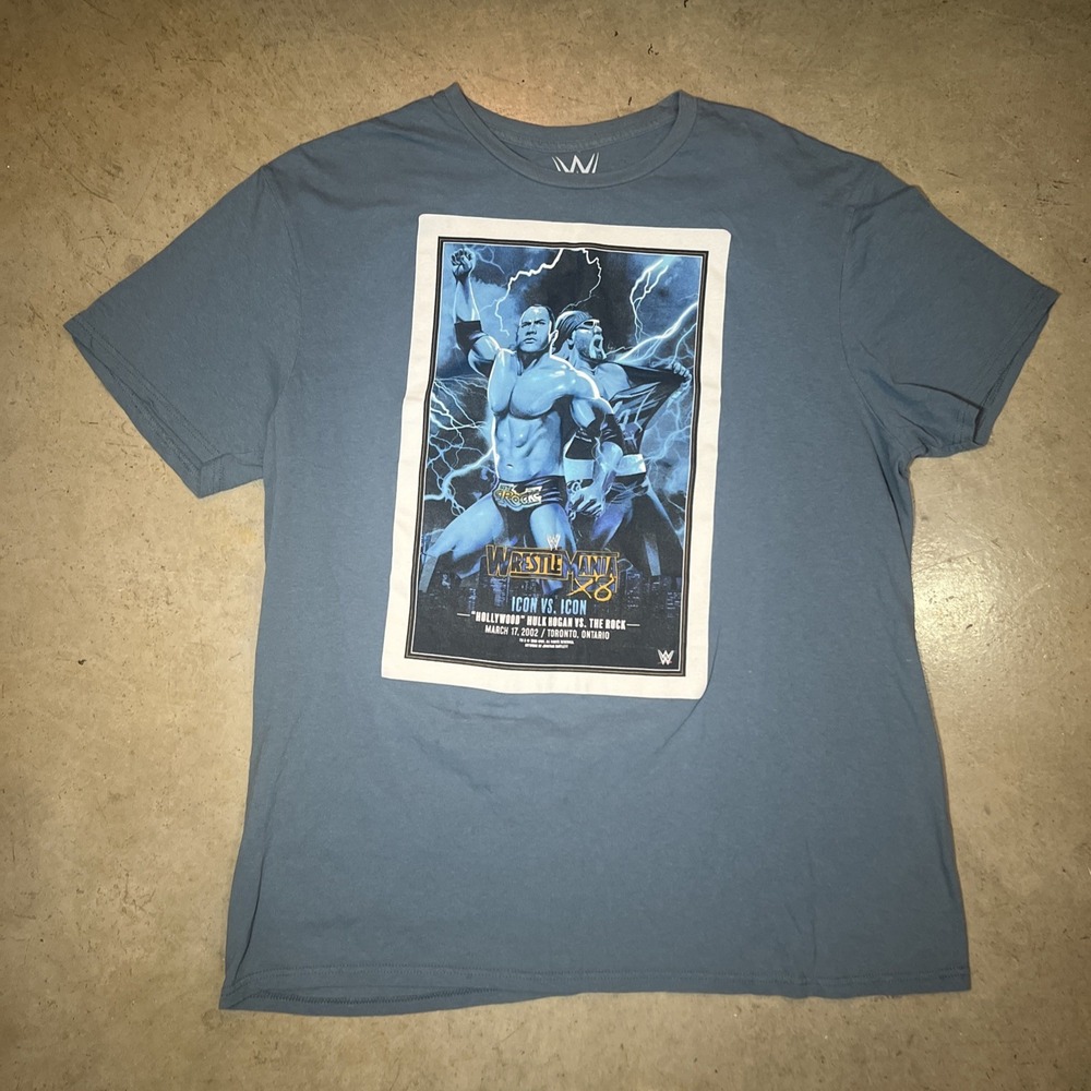 WWE Wrestle Mania X8 Icon Rock Vs Hulk Hogan Blue Graphic T-Shirt XL